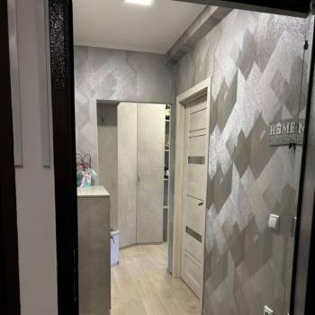 Продается 1-комнатная квартира, 40,4 м²