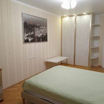 Сдается Многокомнатная квартира, 80 м²