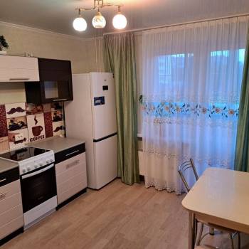 Сдается 1-комнатная квартира, 42 м²