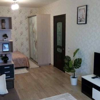 Сдается 1-комнатная квартира, 42 м²