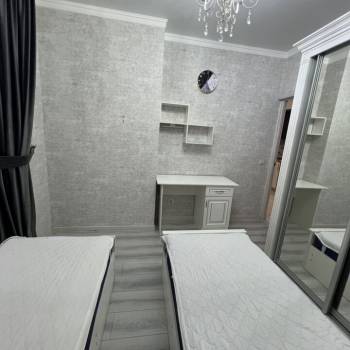 Сдается 1-комнатная квартира, 42 м²