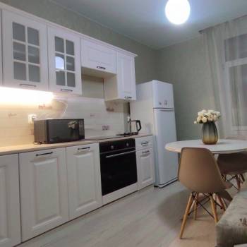Продается 1-комнатная квартира, 40 м²