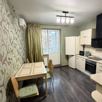 Сдается 1-комнатная квартира, 38,5 м²