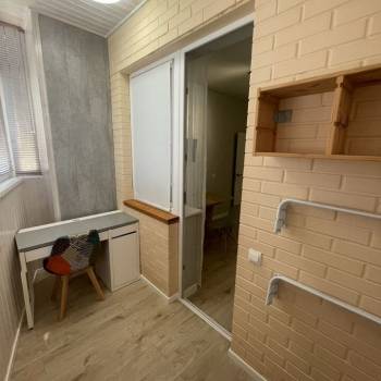 Продается 1-комнатная квартира, 42 м²