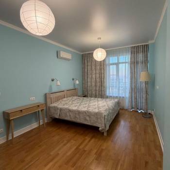 Продается 2-х комнатная квартира, 80 м²