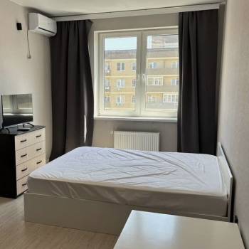 Сдается 1-комнатная квартира, 38 м²