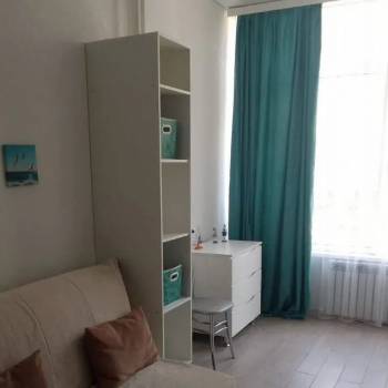 Продается 1-комнатная квартира, 50 м²
