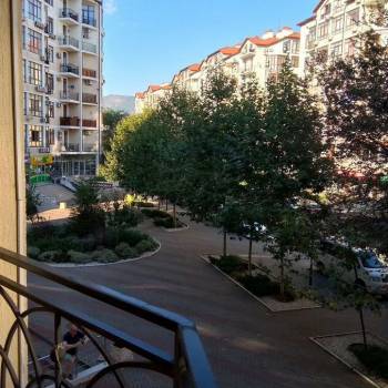 Продается 1-комнатная квартира, 50 м²