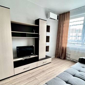 Сдается 1-комнатная квартира, 37 м²