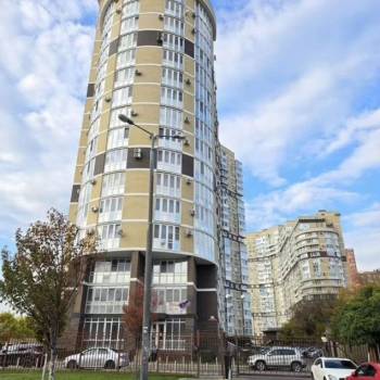 Сдается 1-комнатная квартира, 55 м²