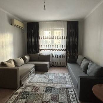 Продается 1-комнатная квартира, 45 м²