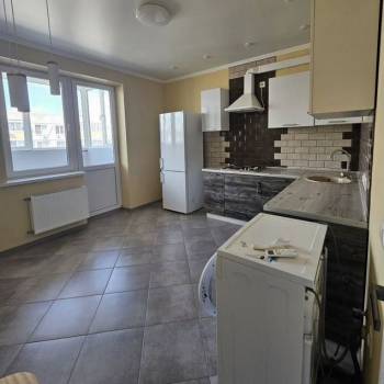 Сдается 1-комнатная квартира, 37 м²