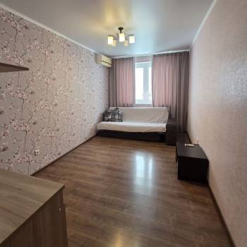 Сдается 1-комнатная квартира, 39 м²