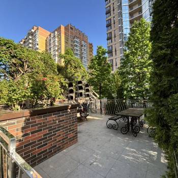 Сдается 2-х комнатная квартира, 86 м²