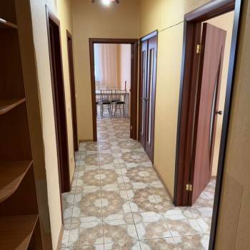 Сдается 2-х комнатная квартира, 78 м²