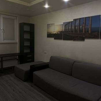 Сдается 1-комнатная квартира, 42 м²
