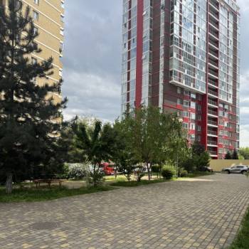 Продается 1-комнатная квартира, 42,7 м²