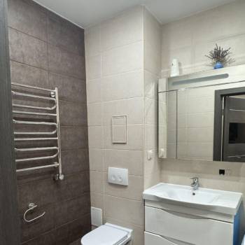 Продается 1-комнатная квартира, 42,7 м²