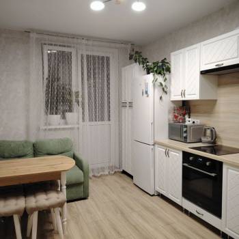 Продается 1-комнатная квартира, 40,4 м²