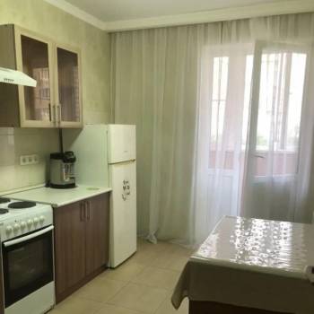 Сдается 1-комнатная квартира, 38 м²