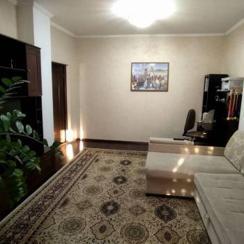 Продается 1-комнатная квартира, 53 м²