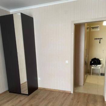 Продается 1-комнатная квартира, 45,7 м²