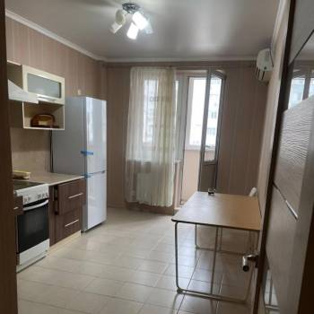 Продается 1-комнатная квартира, 45,7 м²