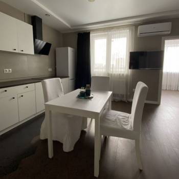 Продается 1-комнатная квартира, 41 м²