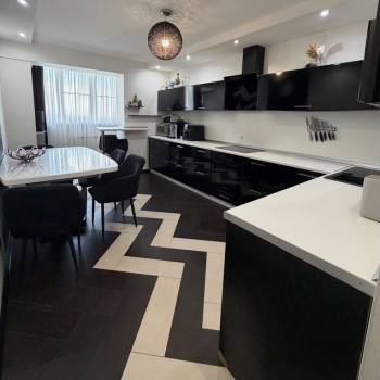 Продается 2-х комнатная квартира, 61,1 м²