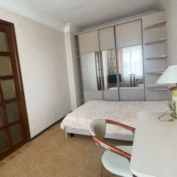 Сдается Многокомнатная квартира, 79 м²