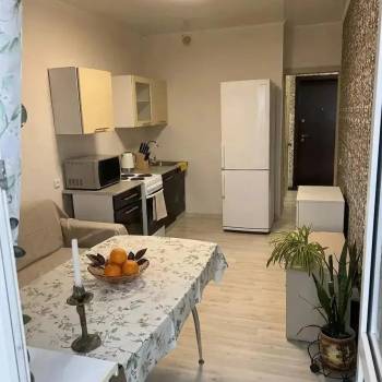 Продается 1-комнатная квартира, 42 м²