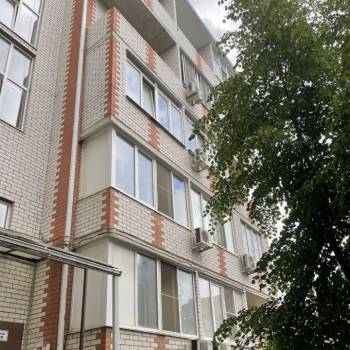 Продается 1-комнатная квартира, 37 м²