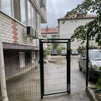 Продается 1-комнатная квартира, 37 м²