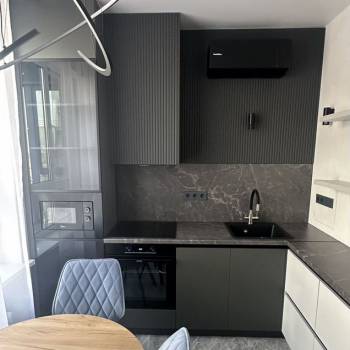 Сдается 1-комнатная квартира, 42 м²