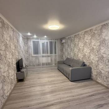 Сдается 2-х комнатная квартира, 70 м²