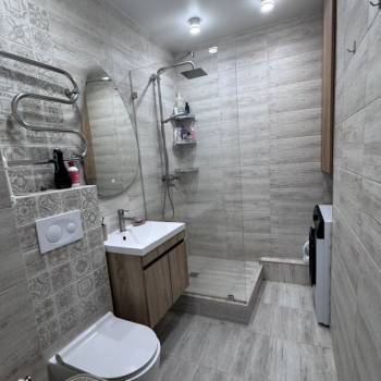Сдается 1-комнатная квартира, 42 м²