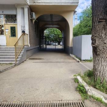 Сдается 2-х комнатная квартира, 94 м²