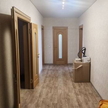Сдается 2-х комнатная квартира, 94 м²