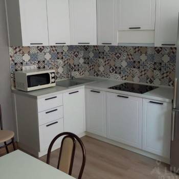 Сдается 1-комнатная квартира, 40 м²