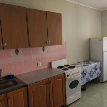 Сдается 1-комнатная квартира, 40 м²