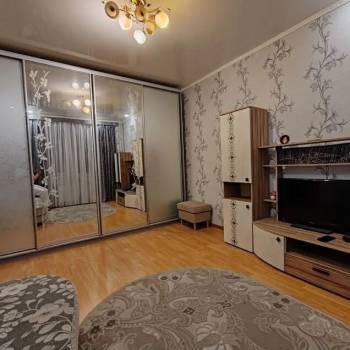 Продается 1-комнатная квартира, 33 м²