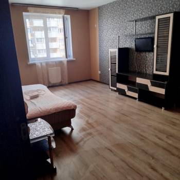 Сдается 2-х комнатная квартира, 63,6 м²