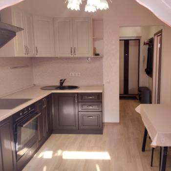 Продается 1-комнатная квартира, 37 м²