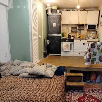 Продается 1-комнатная квартира, 18 м²