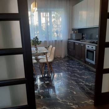 Продается Дом, 360 м²