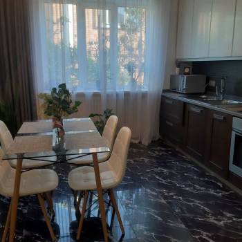 Продается Дом, 360 м²