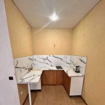 Продается 1-комнатная квартира, 32 м²
