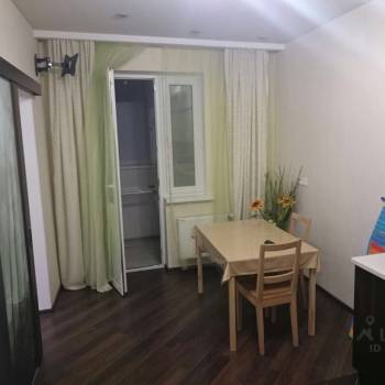 Сдается 1-комнатная квартира, 50 м²