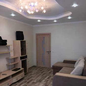 Сдается 2-х комнатная квартира, 70 м²