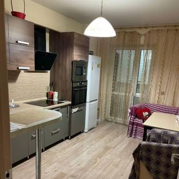 Сдается Многокомнатная квартира, 71,6 м²